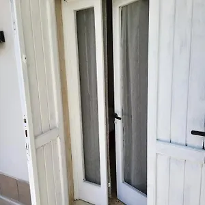 https://attico-ateneo-apartments.lecce-hotels.com